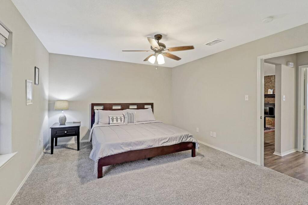 Cozy House Saginaw Tx 3Br 2Ba Sleeps 10 Just 12 Minutes Downtown Fort Worth Dış mekan fotoğraf